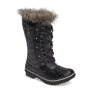 Tofino II Boot BRAND NEW in box